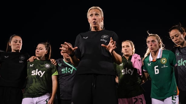 26 June 2025; Republic of Ireland head coach Carla Ward talks to her players and staff after the women's international friendly match between the USA and Republic of Ireland at Dick's Sporting Goods Park in Commerce City, Colorado, USA. Photo by Stephen McCarthy/Sportsfile
